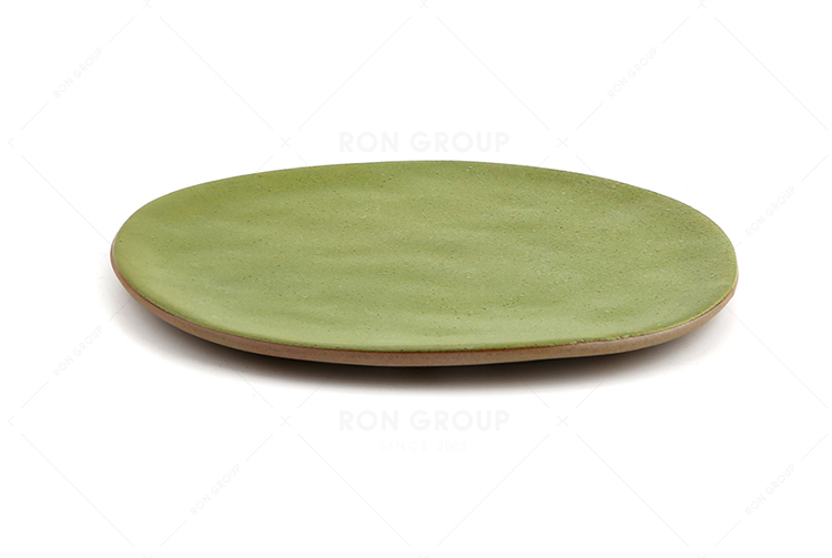 Wholesale Asian style ceramic dinnerware set restaurant hotel use ceramic abnormal flat plate