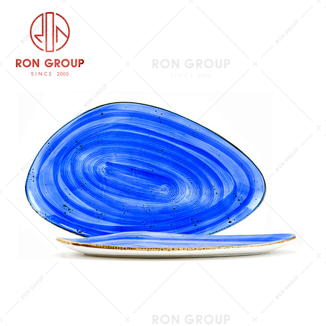 Fine bone china dinnerware Unbreakable porcelain dishes cheap price narrow ceramic triangular plate