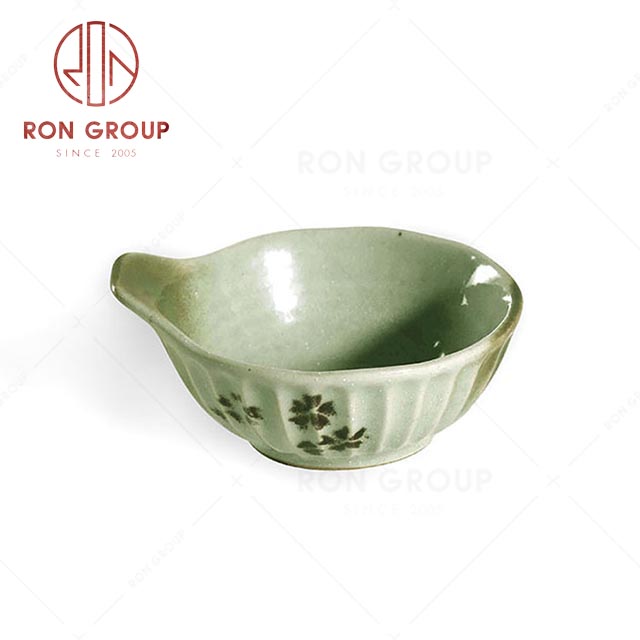 RN0039P02580  Hot Sale Unique Design Ceramic Single Ear Bowl