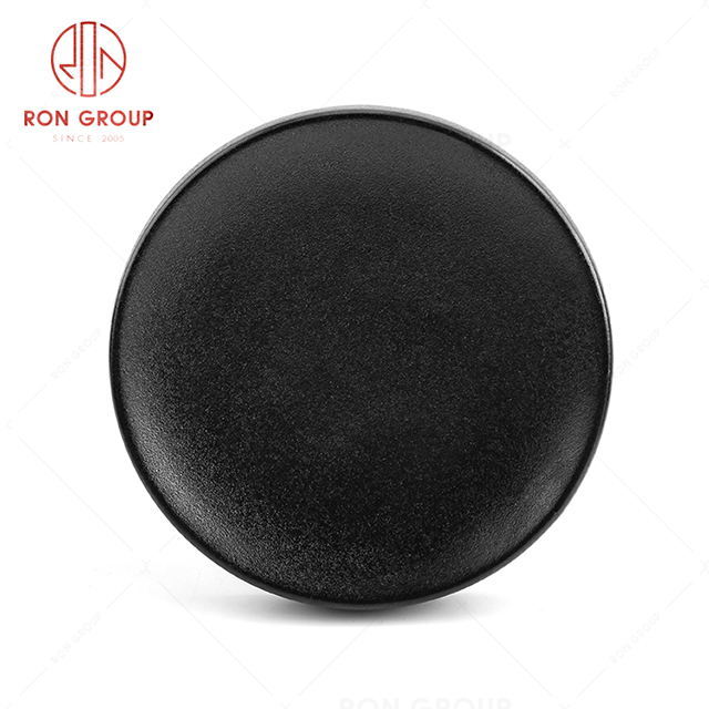 Multipurpose high-quality restaurant tableware simple style frosted black thick round plate