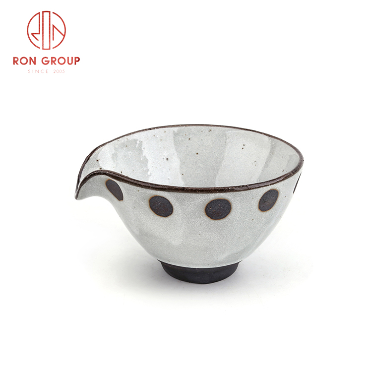 New arrived cheap price ceramic sauce bowl restaurant sauce dish irregular ceramic dinner bowl