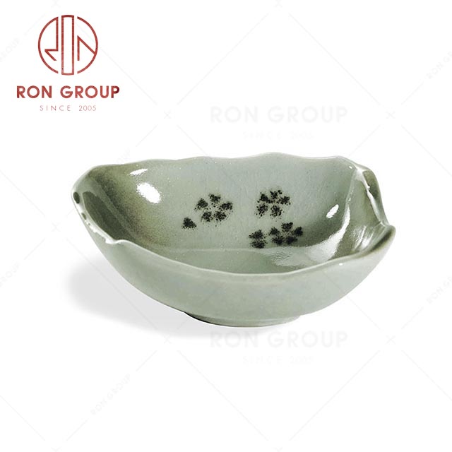 RN0039P02597  Hot Sale High Quality Exquisite Sakura Green Shaped Bowl