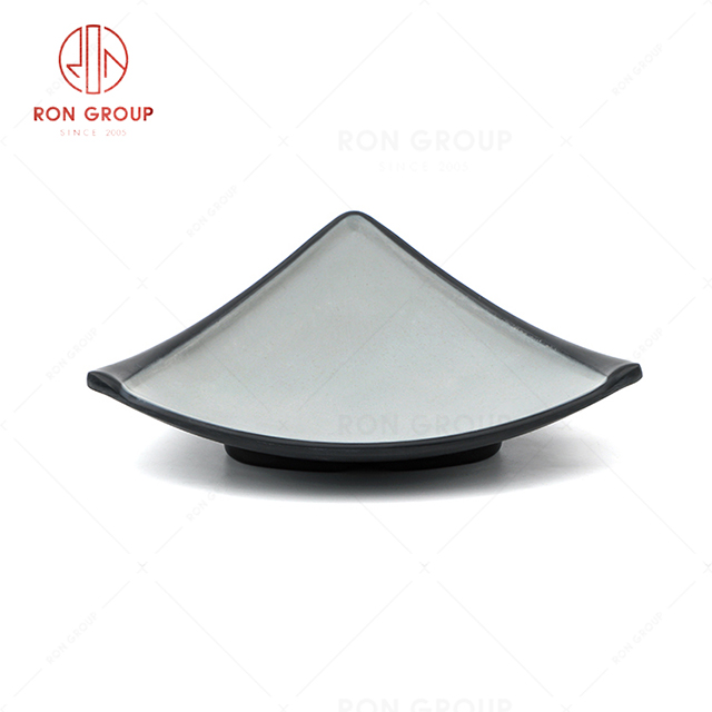 RN0004M00068 Hot Sale High Quality Durable Melamine Triangular Plate