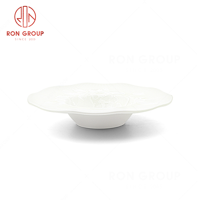 RN0660P00118  Hot Selling High Quality Exquisite Ceramic Hat-shape Plate