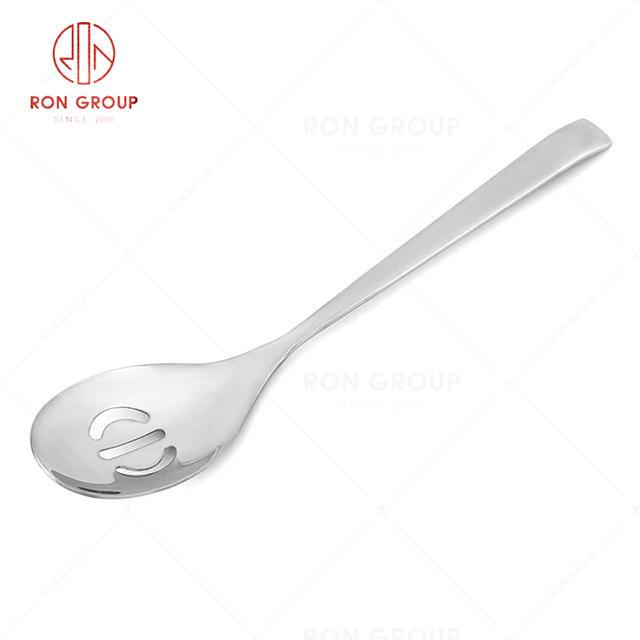 RN0050E01621 RN0050E01621 Wholesale High Quality Cutlery --Perforated Service Spoon 