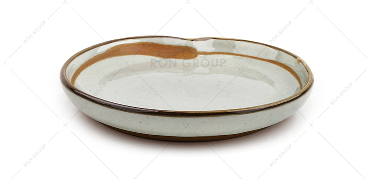 Wholesale manufacturer Japanese Korean style ceramic irregular plate creative dinner plate