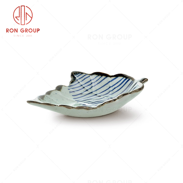 Trendy design Japanese restaurant tableware leaf-shaped ceramic plate