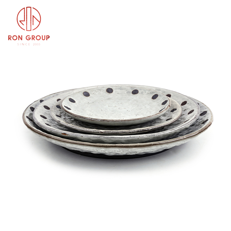 Factory supply restaurant porcelain dishes high quality ceramic storn grain round plate Japanese tableware set