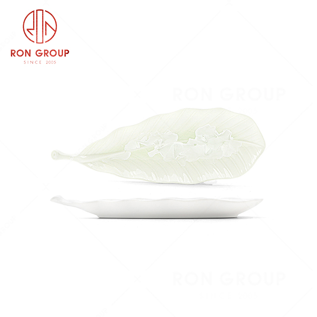 RN0660P00090  Hot Sale Unique Design  Ceramic Banana Leaf Plate 