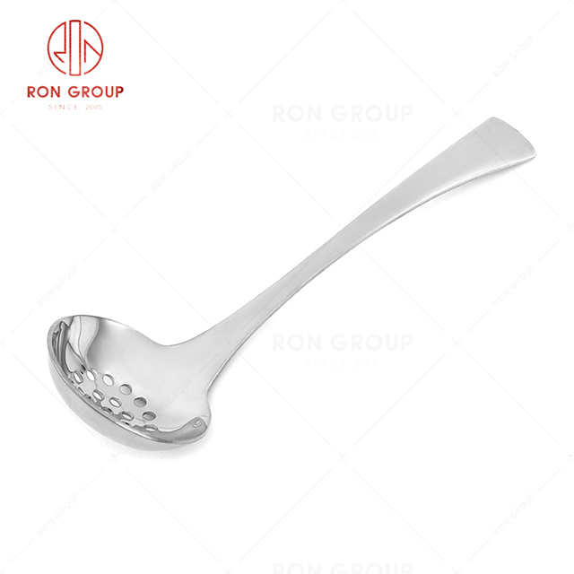 RN0050E01623 Wholesale High Quality Exquisite and Practical Silver Stainless Steel Ladle Perforated