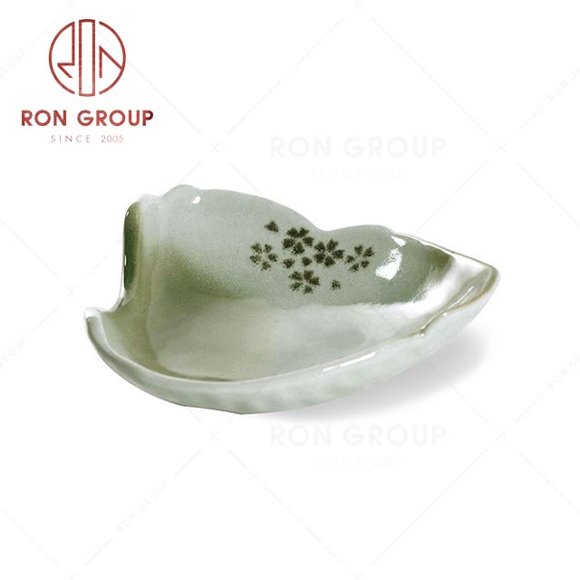 RN0039P02618 Hot Selling Unique Design Exquisite Tripod Bowl