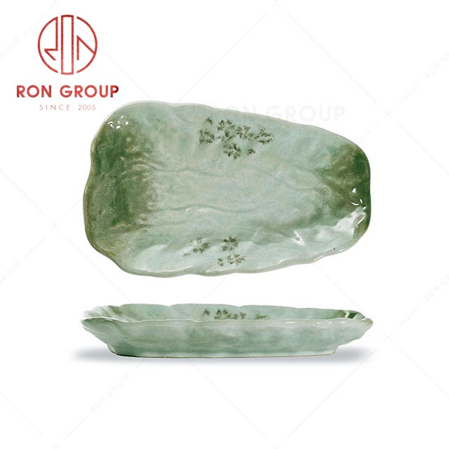 RN0039P02620   Hot Sale Unique Design Green Porcelain Leaf Plate