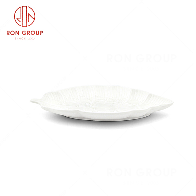 RN0660P00059 Wholesale High Quality Exquisite White Ceramic  Banana Leaf Plate