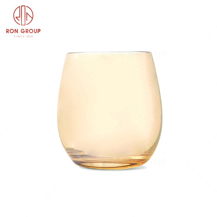 RN0567G00030  Hot Sale Classic Style Exquisite Bright Glass Goblet