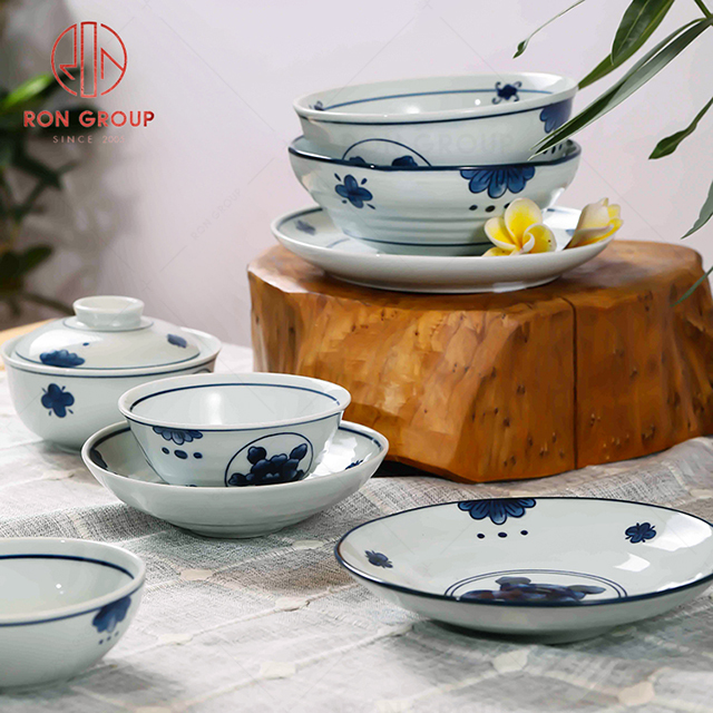 Manufacturer wholesale high temperature blue and white underglaze color ceramic tableware hotel noodle restaurant household deep soup plate