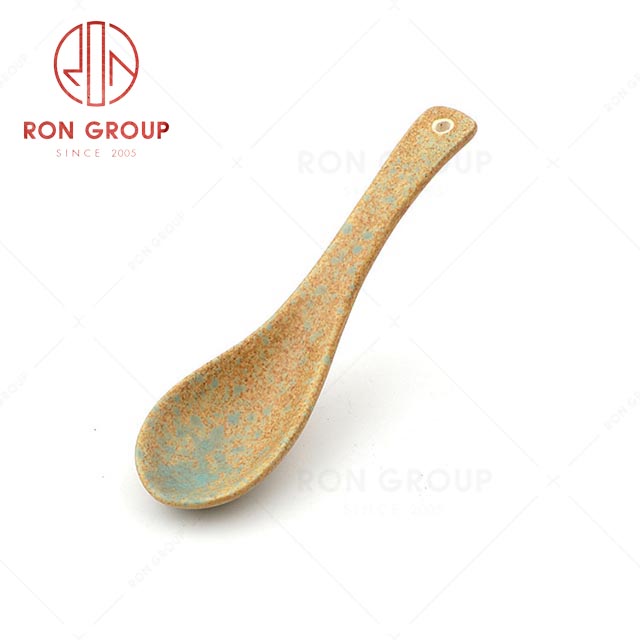 RN0020P00378 Hot Selling High Quality Exquisite Antique Ceramic Spoon