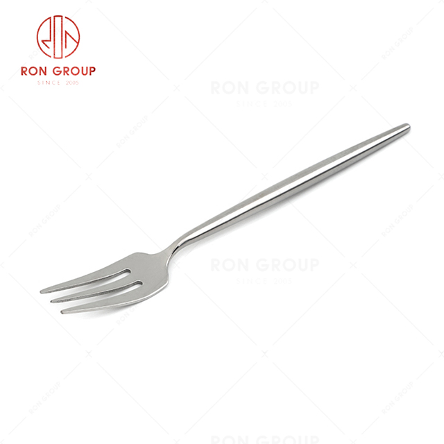 RN0178E00154 Hot Selling High Quality Exquisite Stainless Steel Cutlery --  Three-pronged Pie Fork