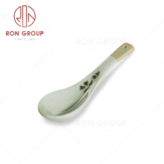 RN0039P02608 Hot Sale High Quality Exquisite and Elegant Porcelain Spoon