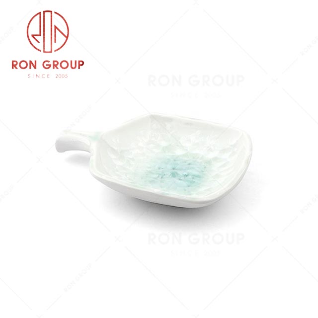 RN0660P00586  Hot Selling Unique and Exquisite Verdant  Water Scoop