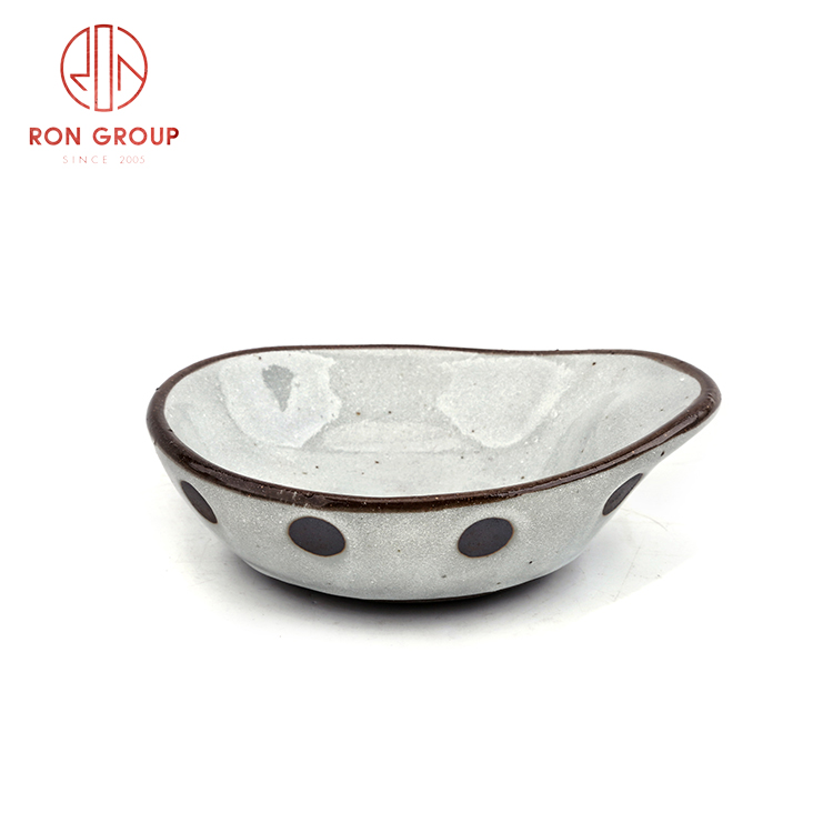 Top selling Japanese handle bowl irregular ceramic dinner bowl Asian style ceramic sauce snack bowl