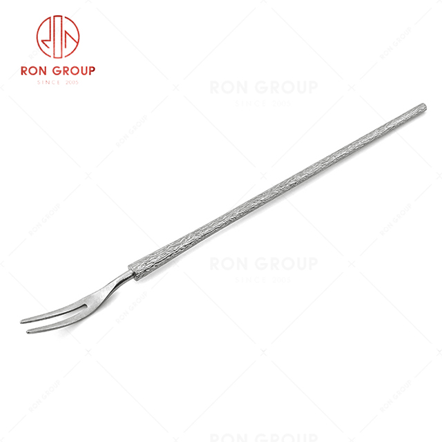 RN0050E01840 Hot Selling Unique Design Exquisite and Durable   Stainless Steel Long Fruit Fork